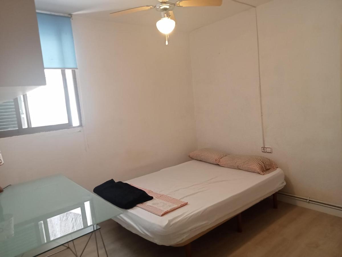 Apartamento - Jardin En Playa San Sebastian Сиджес Экстерьер фото